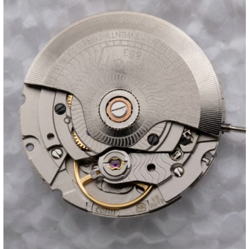 Loook Store ETA C07.111 V8 Cer - Watch V8 评论和价格